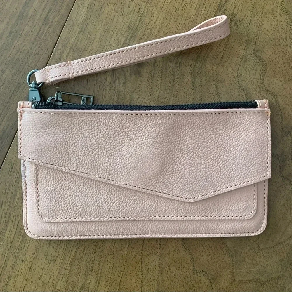 Botkier beautiful cobble